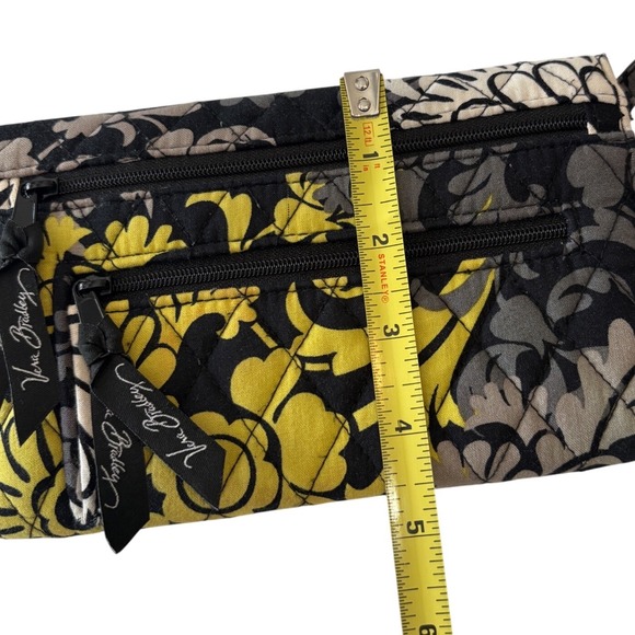 Vera Bradley Black Yellow Floral Quilted Wallet Crossbody Bag Wristlet - Picture 8 of 8